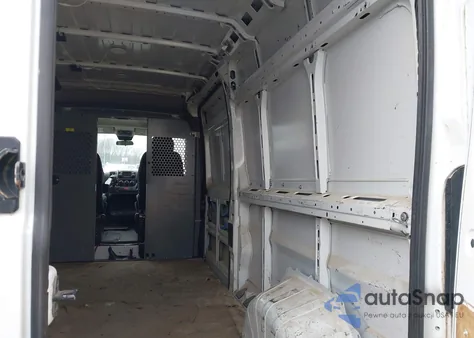 2014 Ram Promaster 2500 High Roof z USA, uszkodzony, nr VIN 3C6TRVDG0EE126744